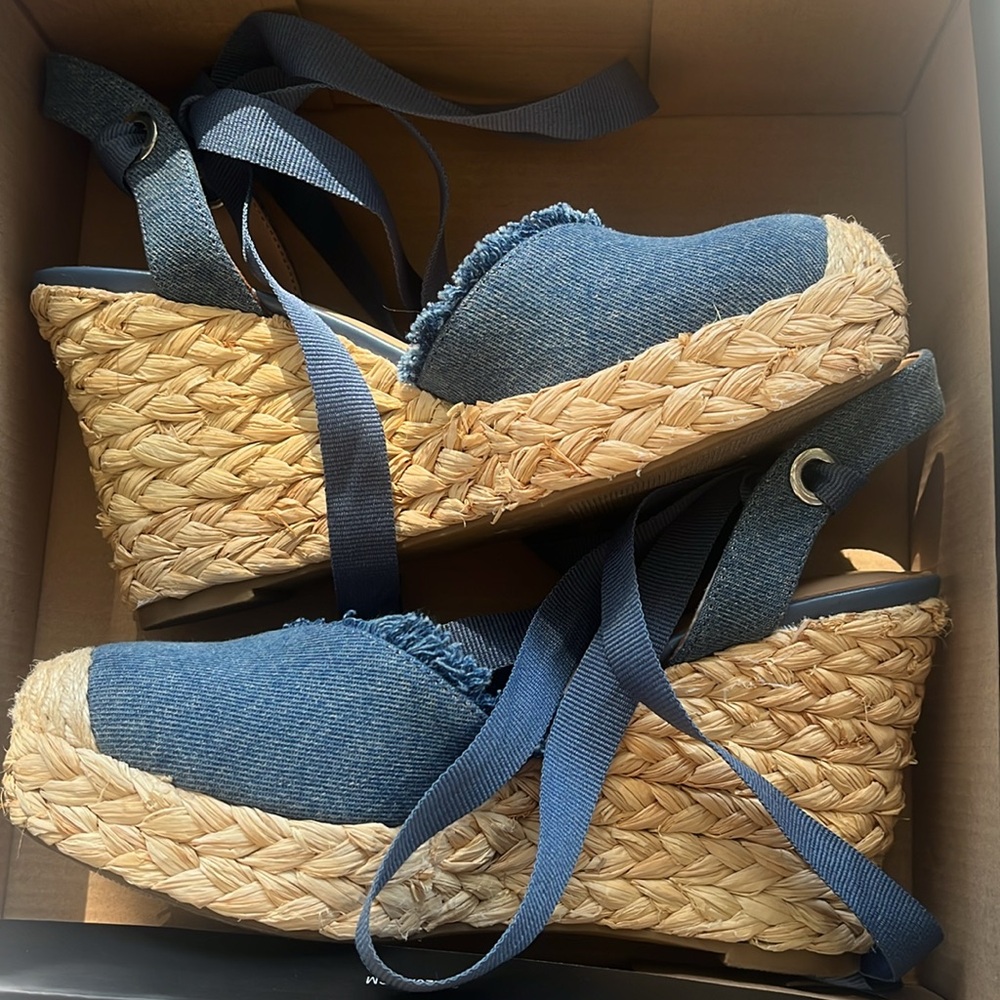 INC espadrilles size 6.5
Made for Macy’s
Moniqueef Denim, 6.5 M
4” heel - Picture 6 of 6